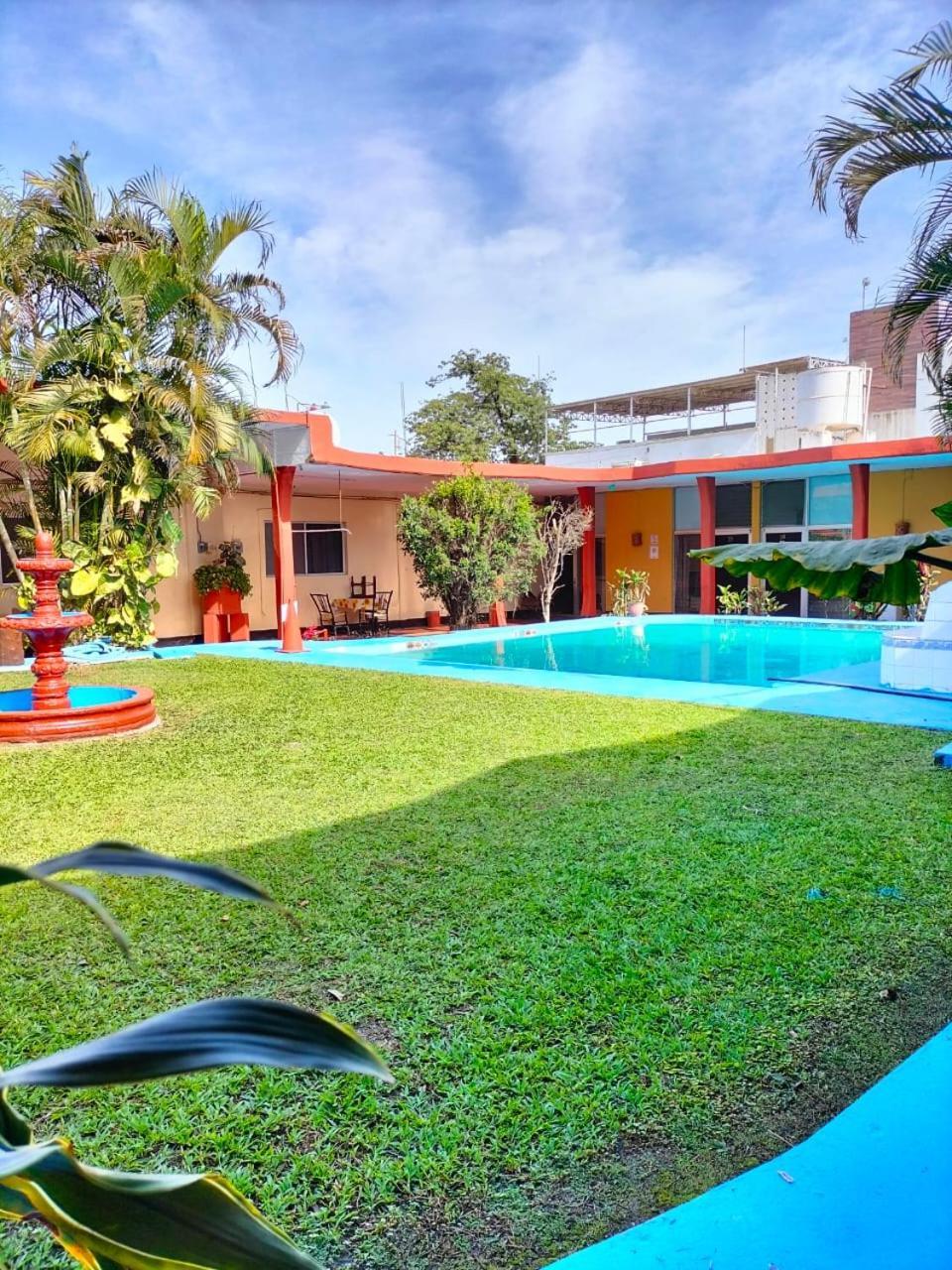 Hotel Del Valle El Naranjo  Екстериор снимка